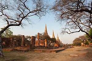 Archivo:Wat Phra Si Sanphet, Ayutthaya, Thailand - Asian Historical Architecture