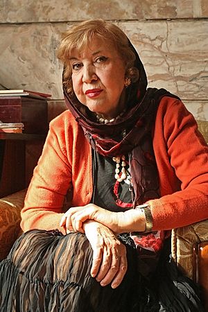 Archivo:سیمین بهبهانی - Simin Behbahani