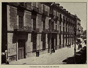 1912-08, Arte Español, Fachada del palacio de Oñate.jpg