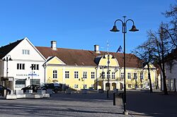 Administratiivhoone Kuressaares Lossi t. 1.jpg