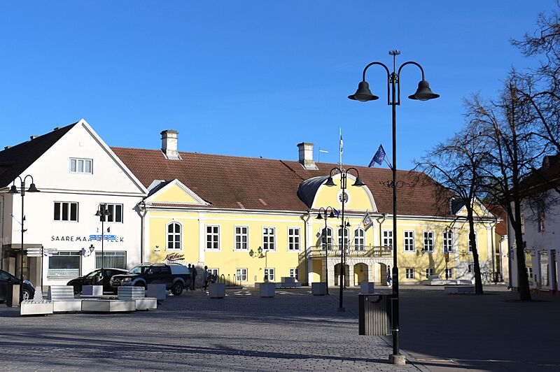 Administratiivhoone Kuressaares Lossi t. 1