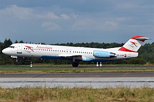 Archivo:Austrian Airlines, OE-LVM, Fokker 100 (16268848998)
