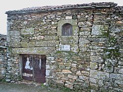 Casa Santa María, Traseirexa, Vilardevós.jpg