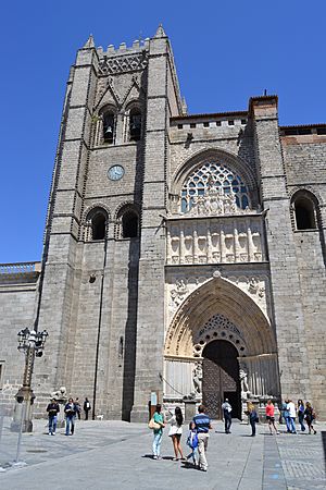 Archivo:Catedral de Ávila (26933239644)