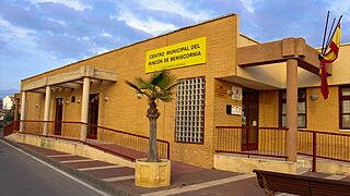 Centro Municipal del Rincón de Beniscornia 1.jpg