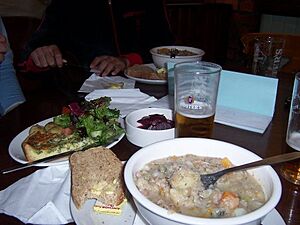 Archivo:Comida de Pub