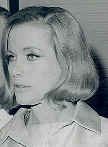 Honor Blackman (cropped).jpg