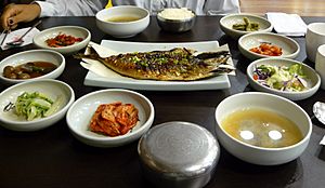 Archivo:Korean cuisine-Godeungeo gui-01