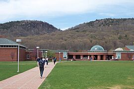 Lender School of Business 2005.jpg