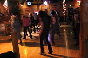 Archivo:Line Dancing