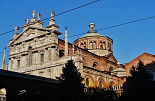 Milano Santuario di Santa Maria dei Miracoli presso San Celso 1
