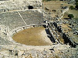 Archivo:MiletusTheater6August2005