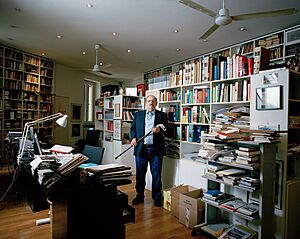Archivo:Oliver Mark - Umberto Eco, Milan 2011