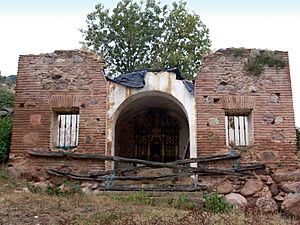 Archivo:Pedroso - Ruinas de la ermita de Santa Marina - 38956009