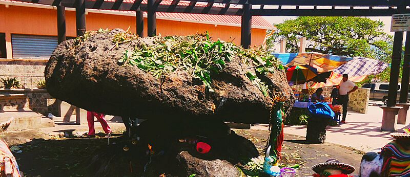 Piedra de los Compadres