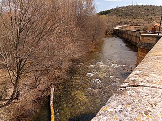 Río Arlanza a su paso por Covarrubias.jpg