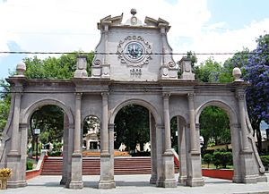 Archivo:RelojMonumentalTemasMX