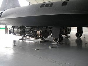 Archivo:SR-71 engines