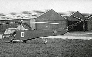 Archivo:Sikorsky R-4B Hoverfly I KK990 Fairey RWY 10.45 edited-2