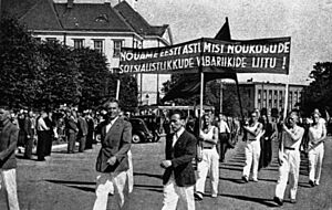 Archivo:Tallinn - 17 July 1940 - 0-54578