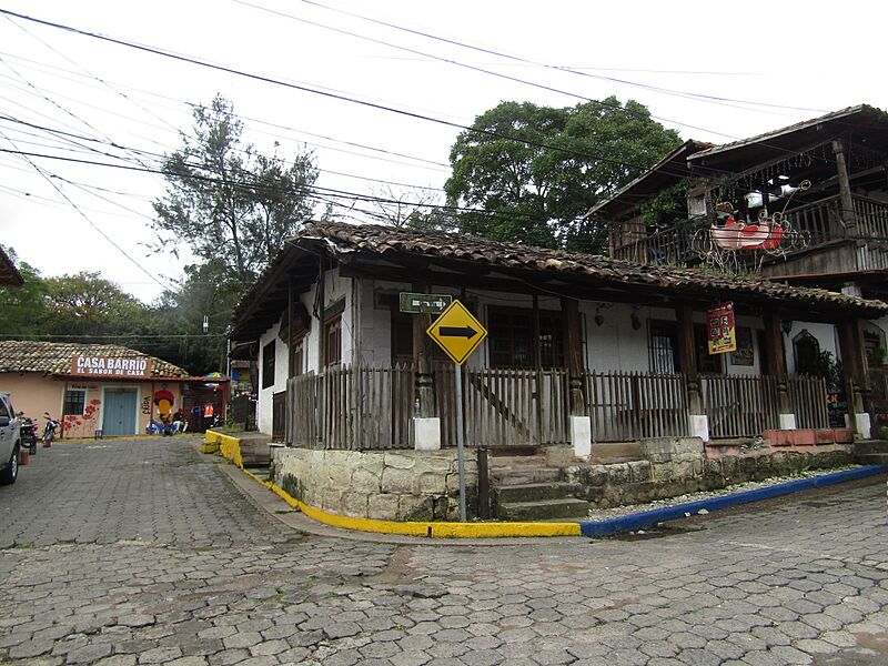 Valle de Angeles Town House