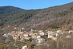 Vue du village de Braux en arrivant par la route (décembre 2018).jpg
