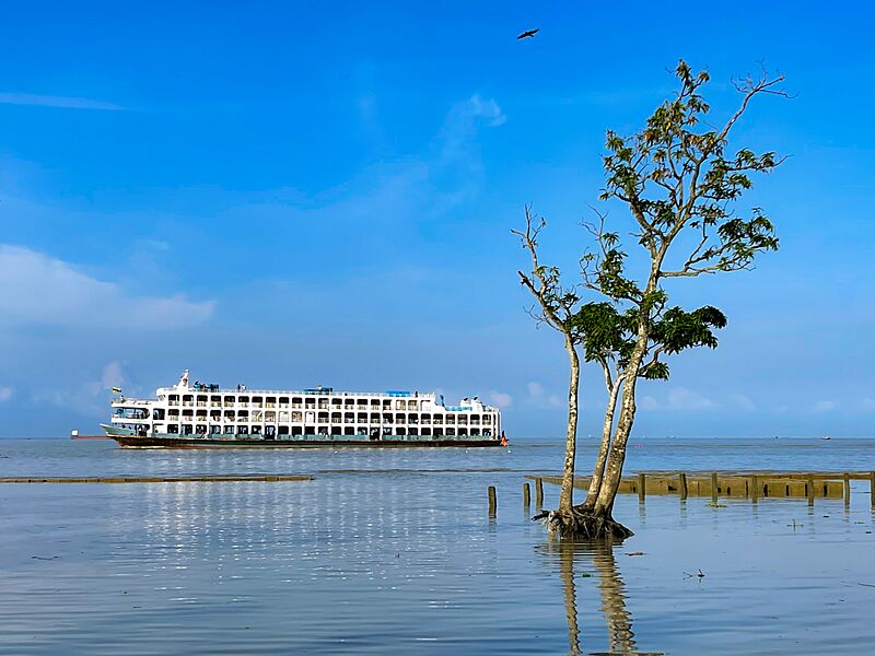 বাংলাদেশের ব-দ্বীপ ভোলার যোগাযোগ মধ্যেম
