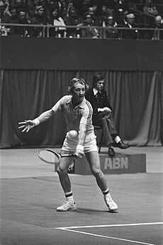Archivo:ABN Wereldtennis in Ahoy Rotterdam Laver in aktie, Bestanddeelnr 928-4300