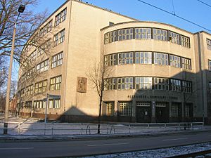 Archivo:Berlin AvH-Oberschule