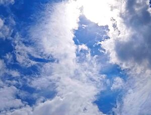 Archivo:Blue Sky, Dhaka, Bangladesh