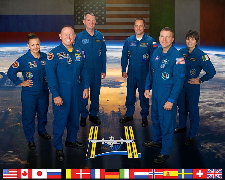 Expedition 42 crew portrait