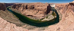 Archivo:Glen Canyon Dam MC