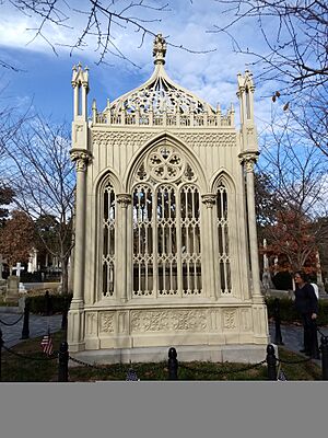 Archivo:James Monroe Tomb - 2017