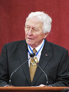 Jean-Paul L'Allier04 (cropped).jpg