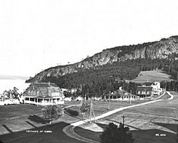 KineoCottages1900.jpg