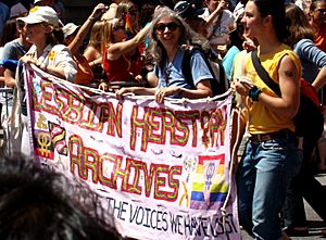 Archivo:Lesbian Herstory Archives Gay Pride 2007