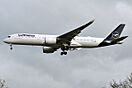 Lufthansa, D-AIXO, Airbus A350-941 (49581146632).jpg