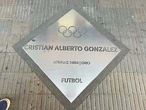 Archivo:Paseo de los Olímpicos Rosario 2019 117