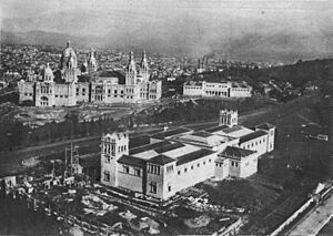 Archivo:Pavelló Espanya-Antoni Darder-1927