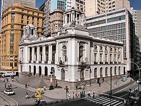 Archivo:PedroErnestoPalace1-CCBY