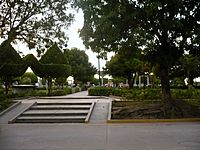 Archivo:Plaza de armas de Yarinacocha