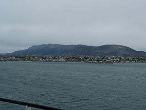 Archivo:Puerto Natales Chili vue de la mer