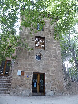 Archivo:Torre de los Templaríos, El Copo y Fuentes del Marqués 04