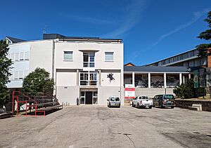 Archivo:Villablino, Casa de Cultura