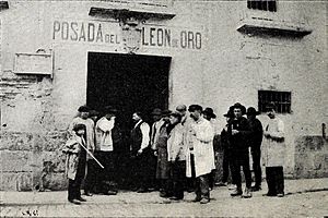Archivo:1897-05-15, Blanco y Negro, En espera del ordinario, Irigoyen