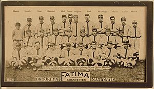 Archivo:Brooklyn Dodgers Team Photograph, 1913