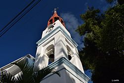 Campanario de la Parroquia San Rafael Arcángel.jpg