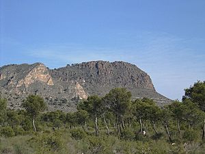 Archivo:Cancarix-Hellin-piton-volcanico-de-Cancarix-2