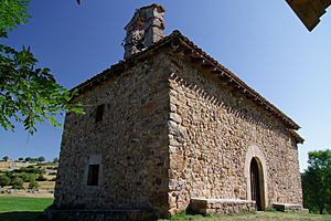 Archivo:Ermita de San Martin-Lumbreras-13697