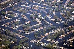 Archivo:Hurricane Katrina Flooding